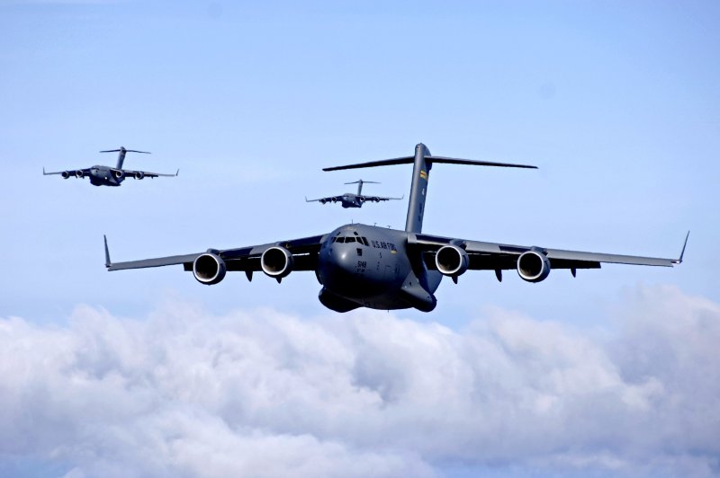 Boeing c-17 Globemaster III фото