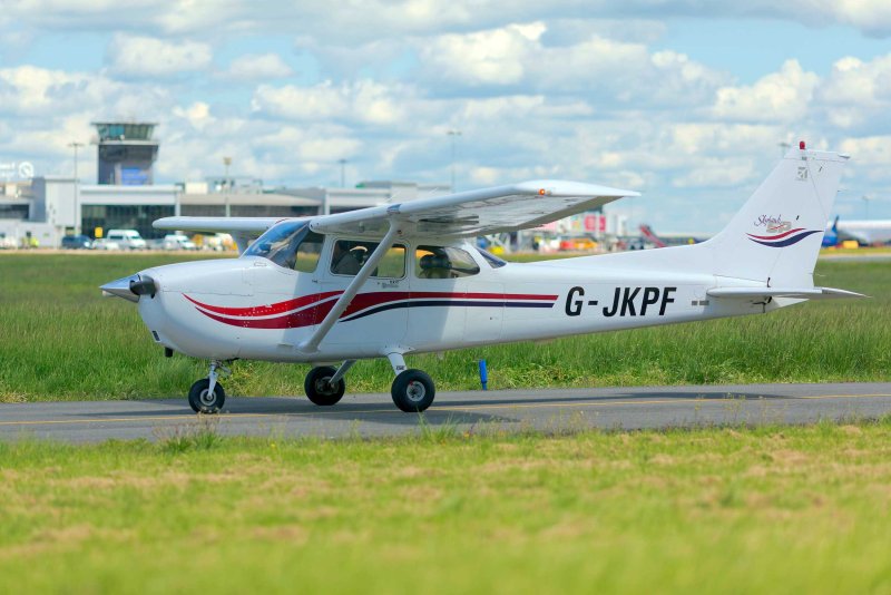SLH самолет