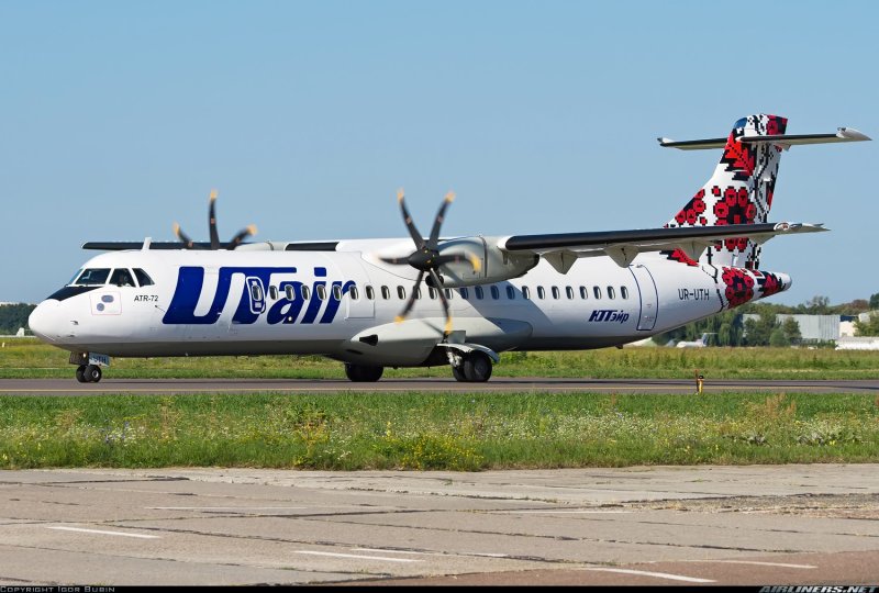 Самолет ATR 42 / ATR 72