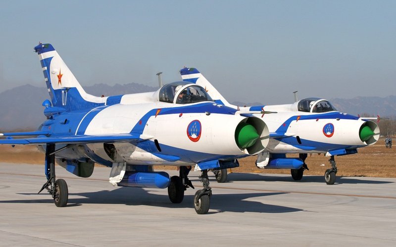 Китайский истребитель j-7