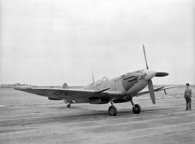 Supermarine Spitfire MK.7