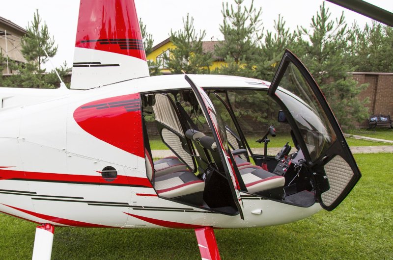 Вертолет Robinson r44