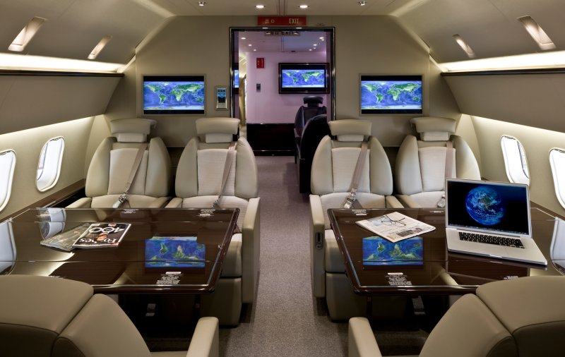 Бизнес Джет Boeing Business Jet
