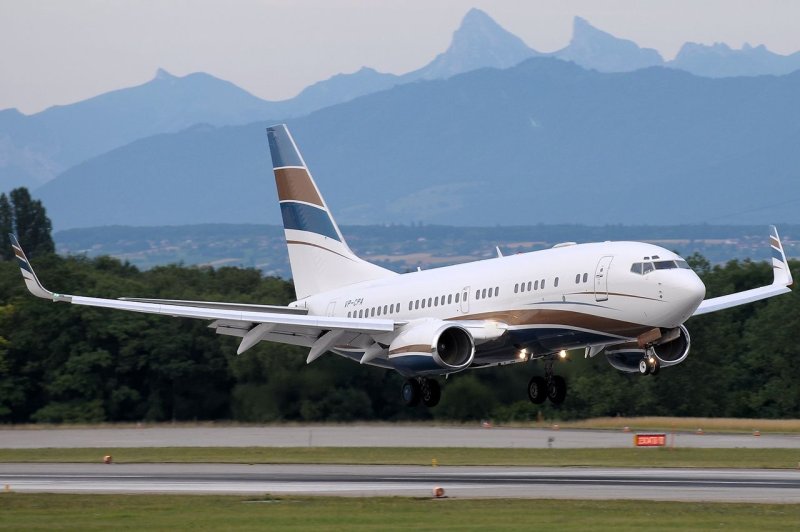 Боинг 737 бизнес Джет