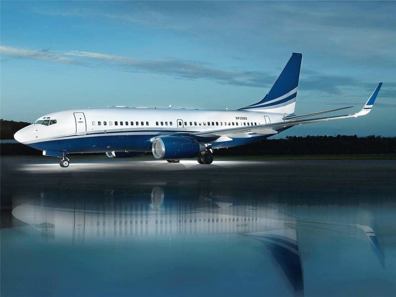 Боинг 737 бизнес Джет