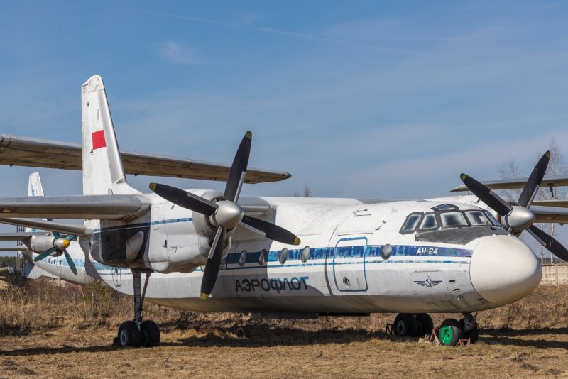 Турбовинтовые пассажирские самолеты АН 24