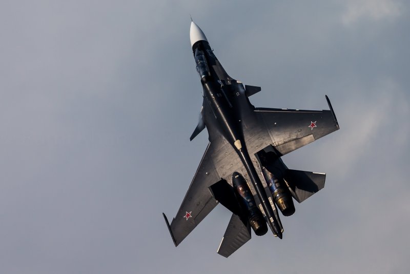 Су 30 черный