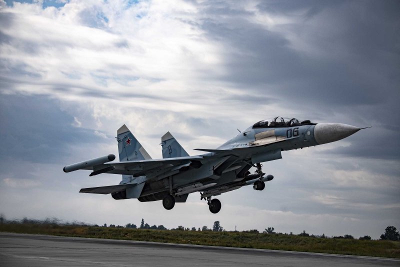 Су-35 реактивный самолёт