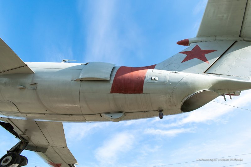 Л-29 Дельфин