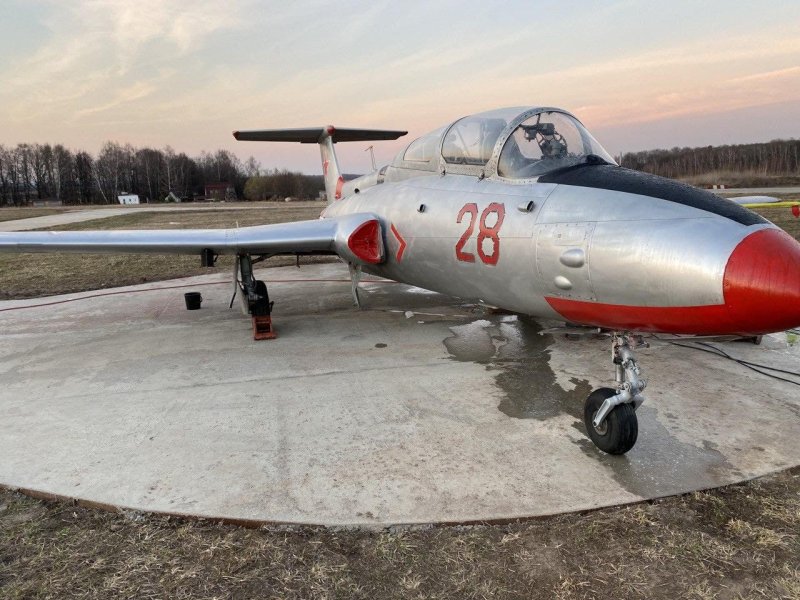 Aero l-29 Delfin