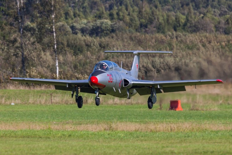 Учебно-тренировочный самолет l-29 (л-29) «Дельфин»