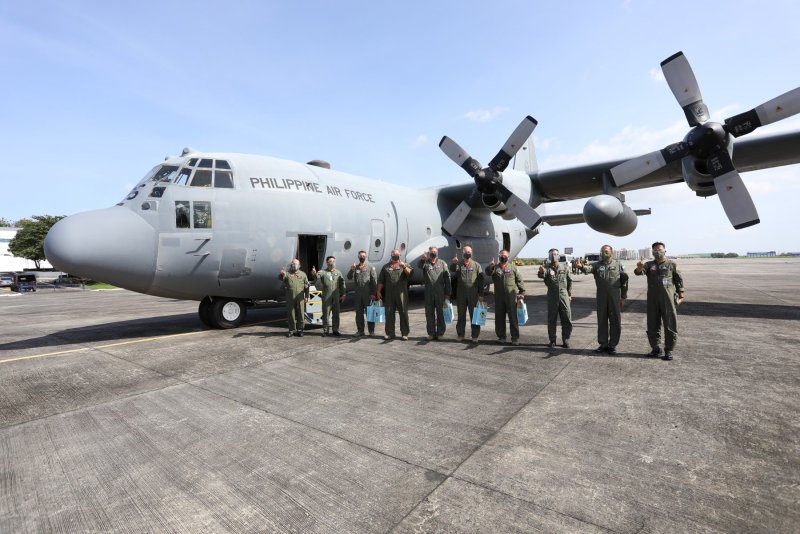 Самолет Hercules c130