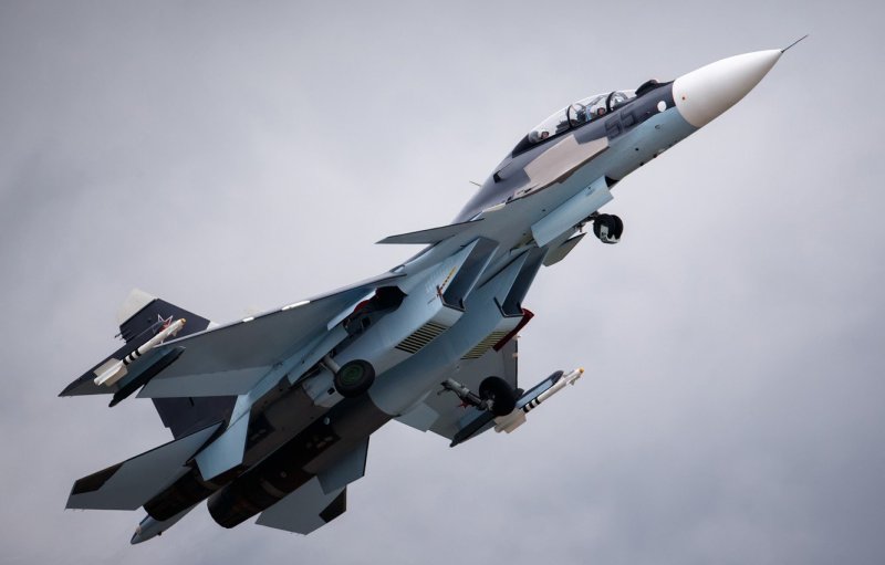 Военные самолёты Су 30