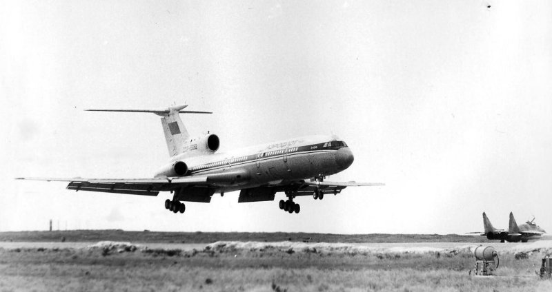 Ту-154лл Буран
