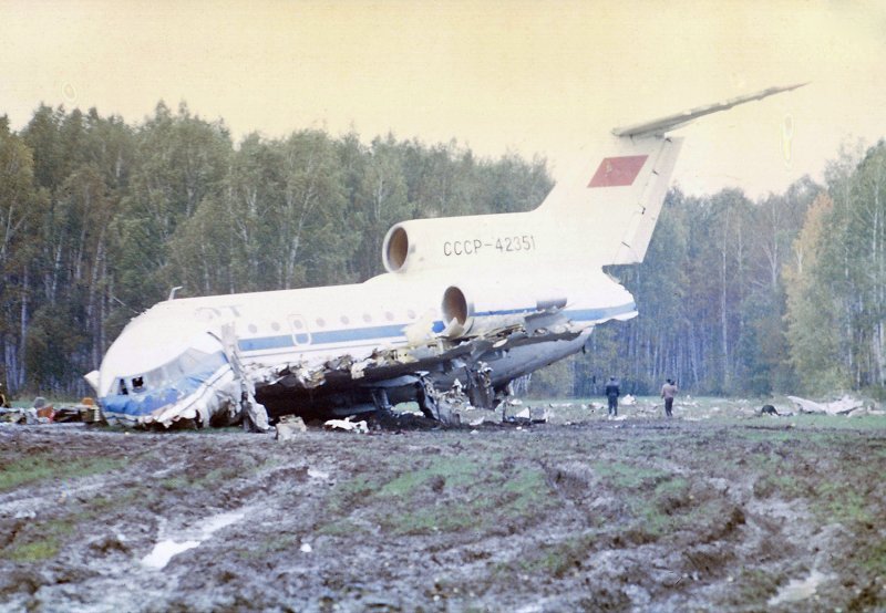 Як-42 1990