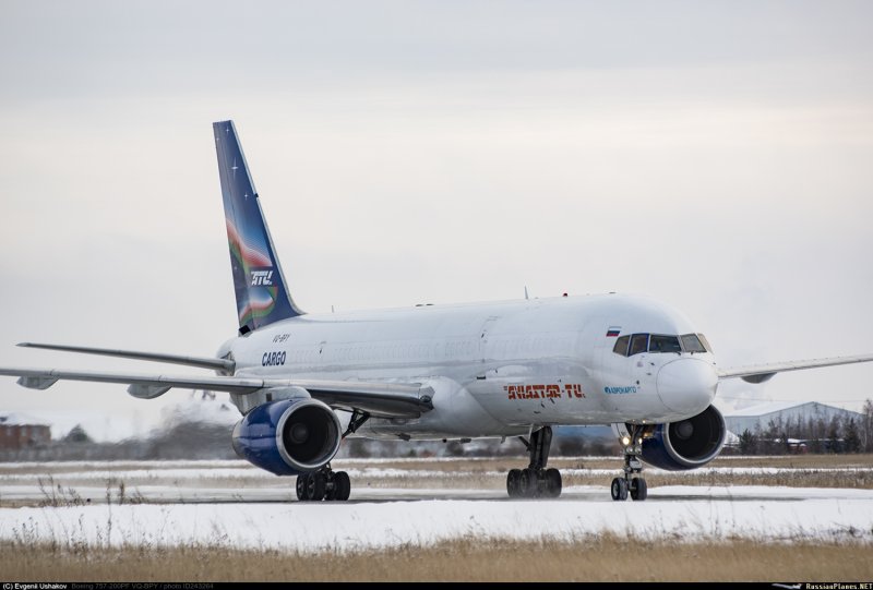 Авиастар ту Boeing 757