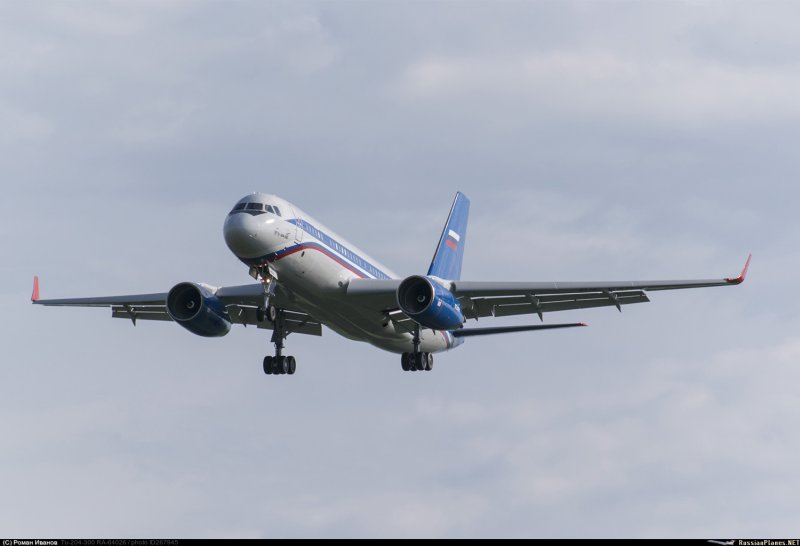 Грузовой самолет ту-204-100с