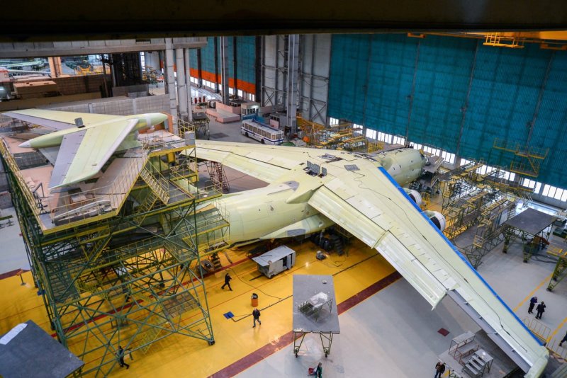 Ульяновск Авиастар ил 76 МД 90 А