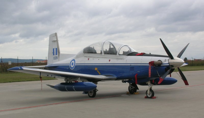Raytheon t-6 Texan II