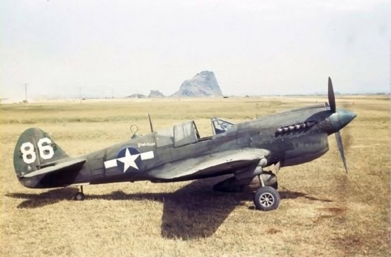 Томагавк самолет р-40