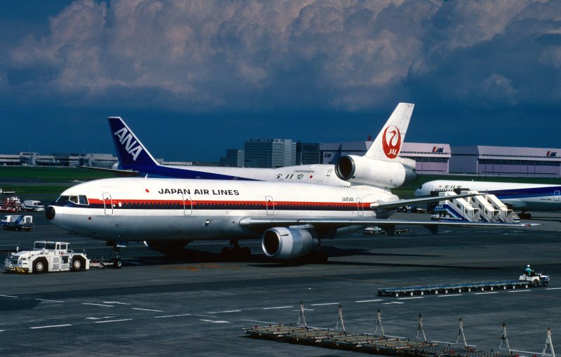 Douglas DC-10