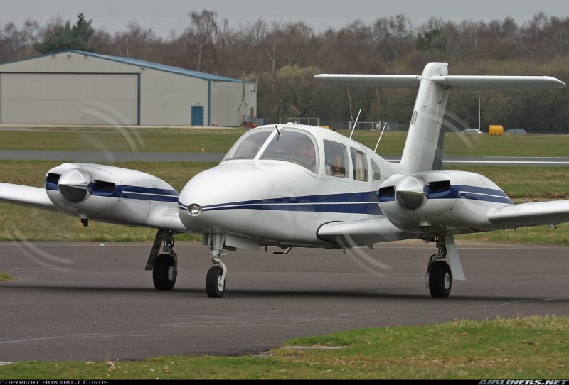 Самолёт Piper pa-44 Seminole