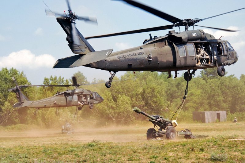 Uh-60 «Блэк Хок»(черный ястреб)