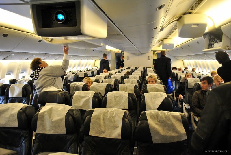 Боинг 777 салон пассажирский