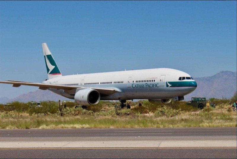 Горбатый Боинг 777