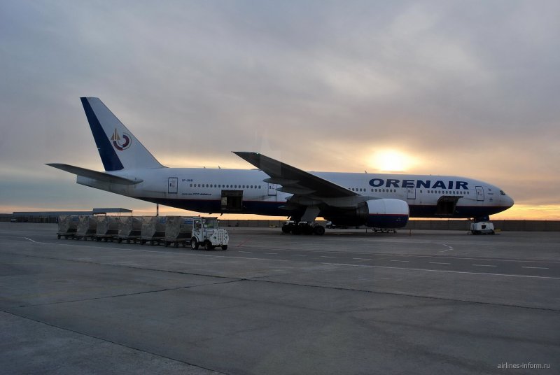 Boeing 777 Orenair