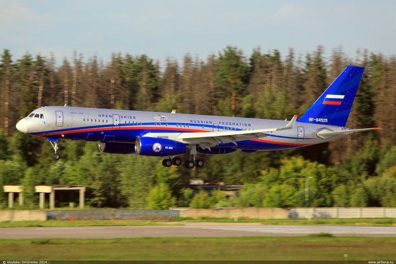 Самолет ту 214он