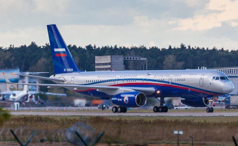 Ту 214 самолет