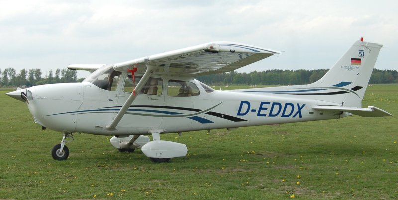 Cessna 172r 2001