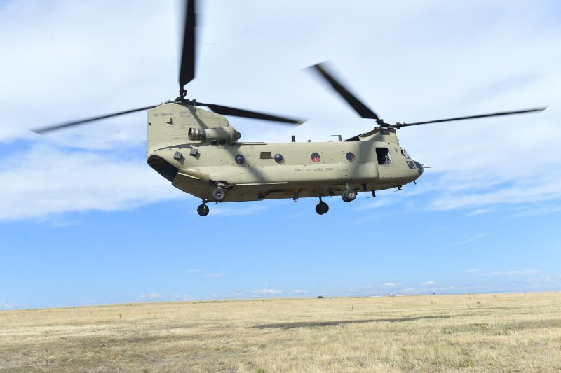 Вертолет Ch-47 Chinook