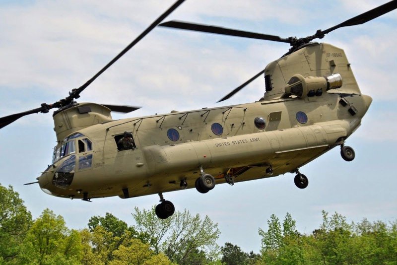 Вертолет Боинг Ch-47 Чинук