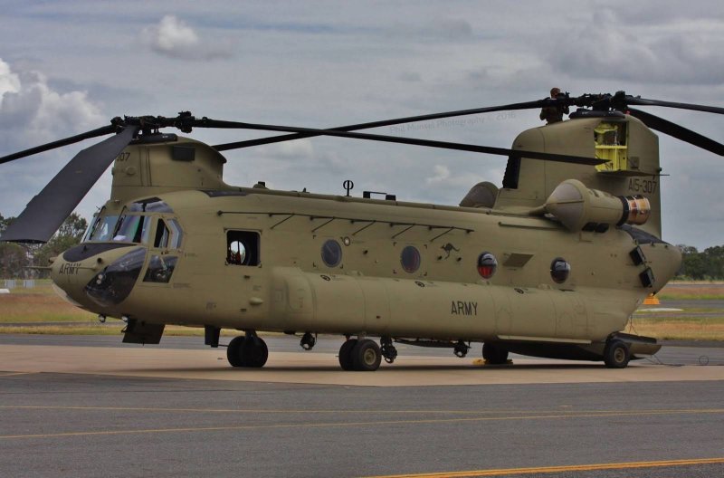 Вертолет Ch-47 Chinook