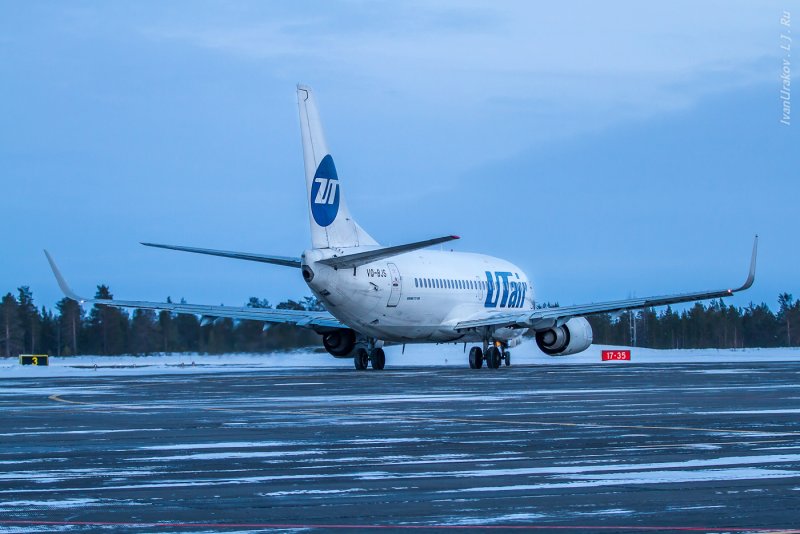 Боинг 737 524
