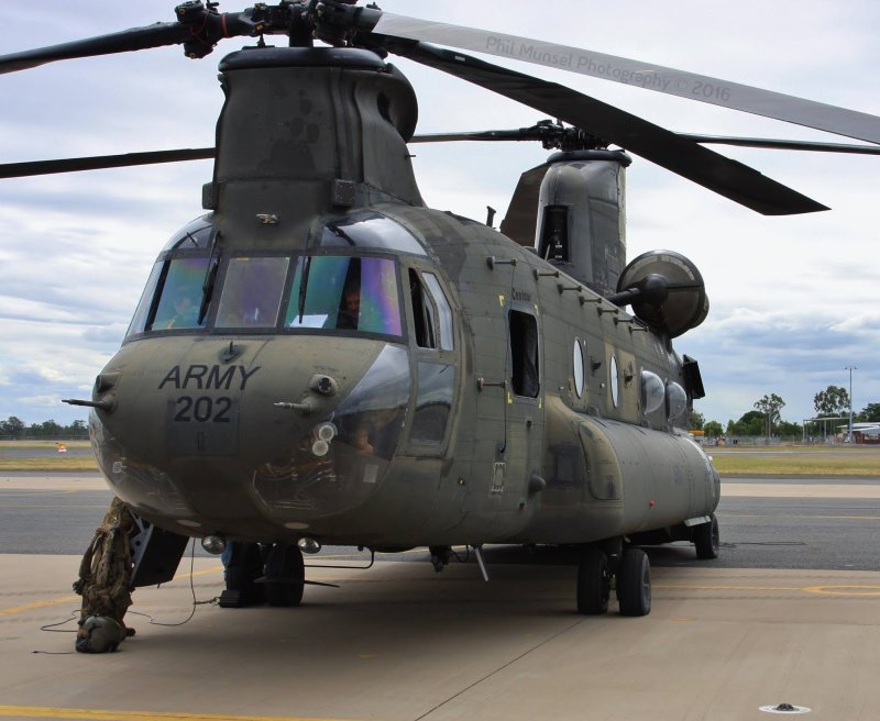 Вертолет Ch-47 Chinook