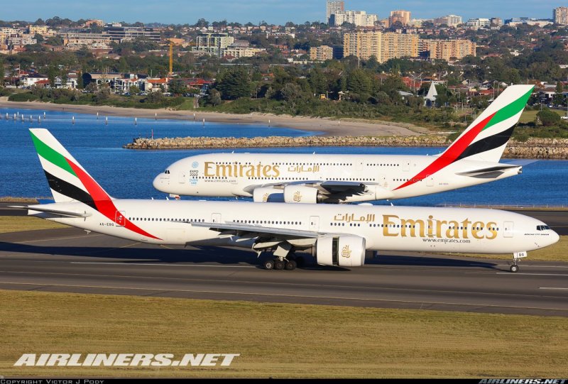 Боинг 757 Эмирейтс