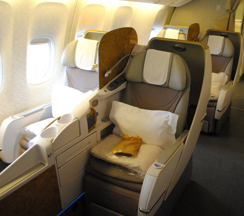 Boeing 777 300er бизнес класс Эмирейтс