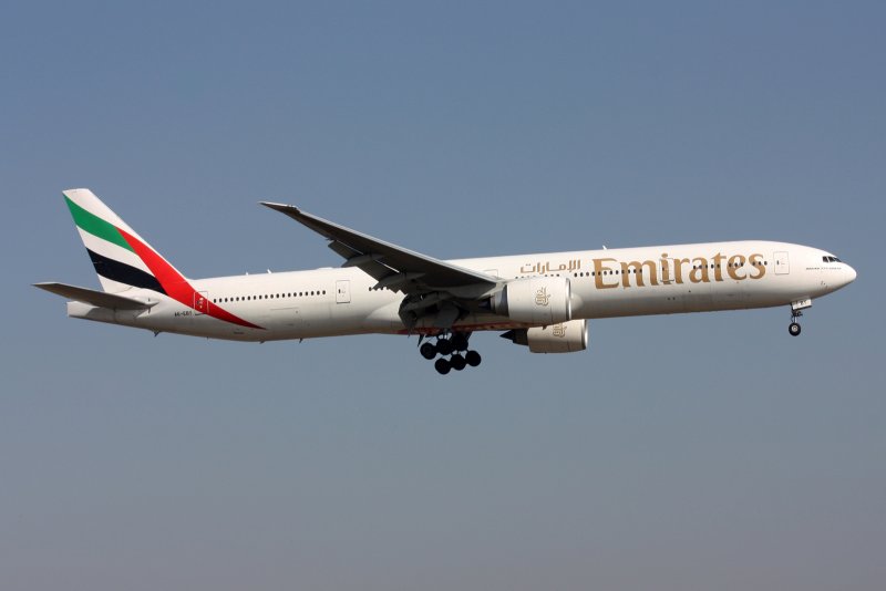 Боинг 777 Emirates