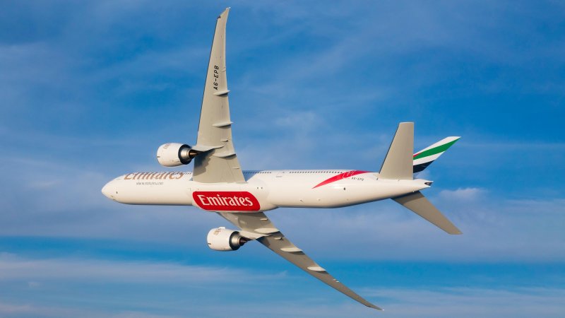 Авиакомпания Эмирейтс Боинг 737