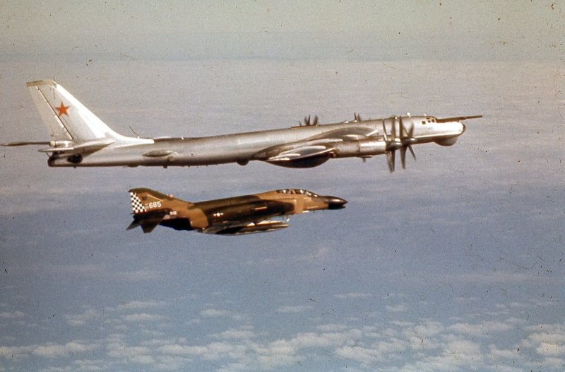 Ту-95 бомбардировщик СССР