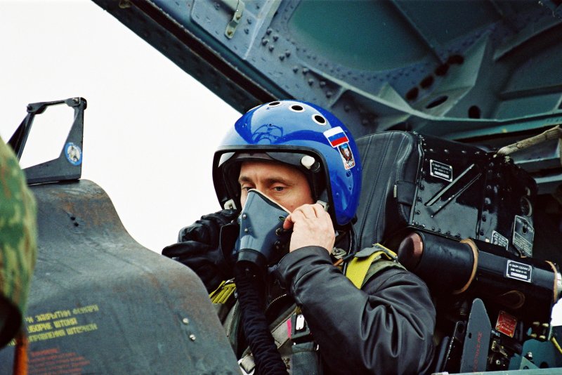 Путин на Су 27