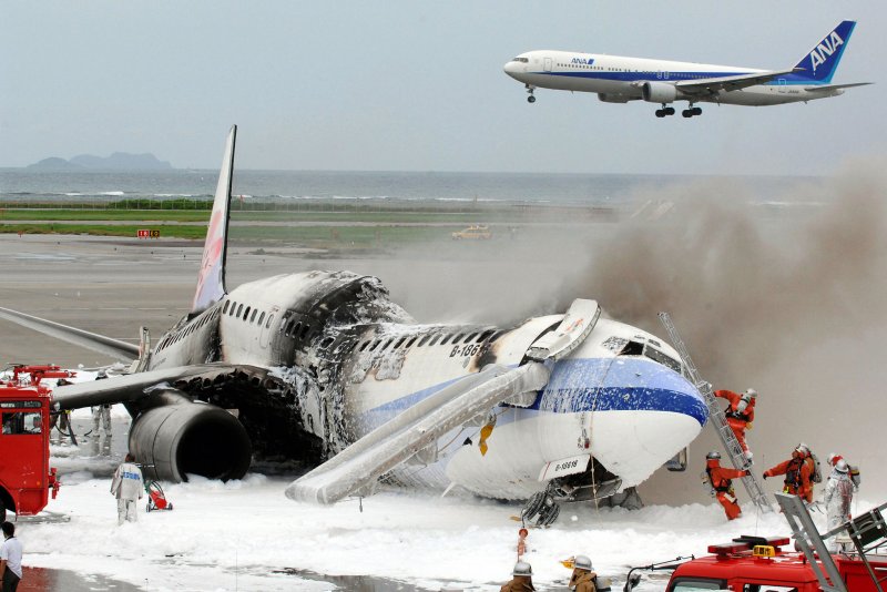 Боинг 737 Окинава