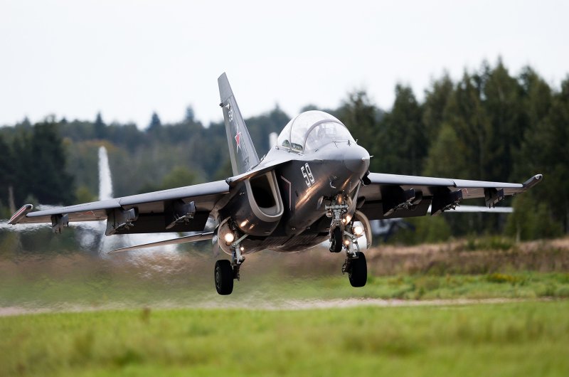 Учебные военные самолеты России
