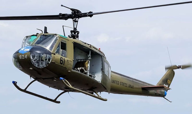 Bell uh-1 Iroquois вертолёты США