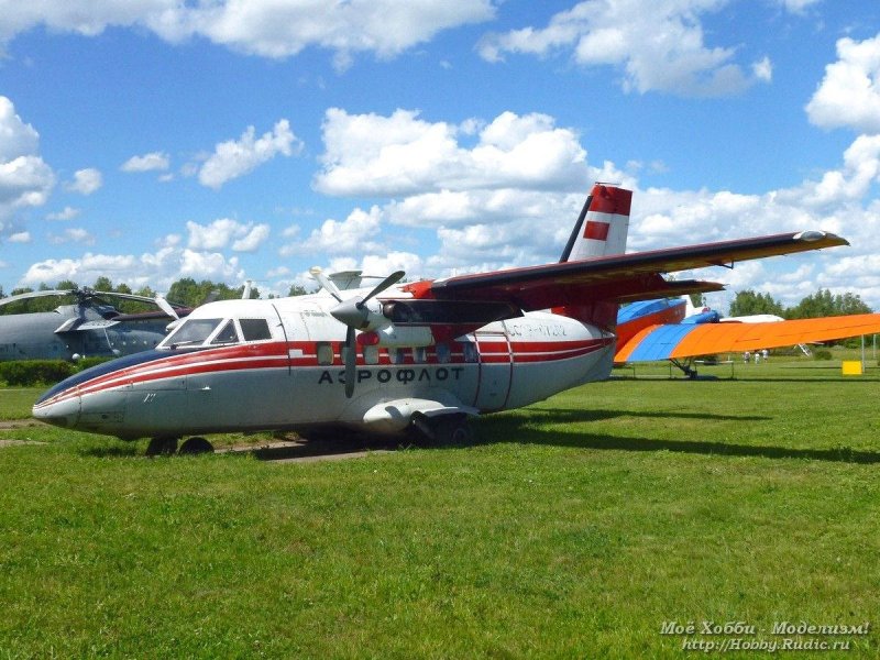MF 410 самолет