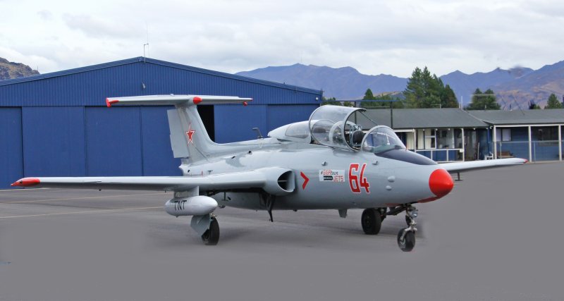 Aero l-29 Delfin боевой