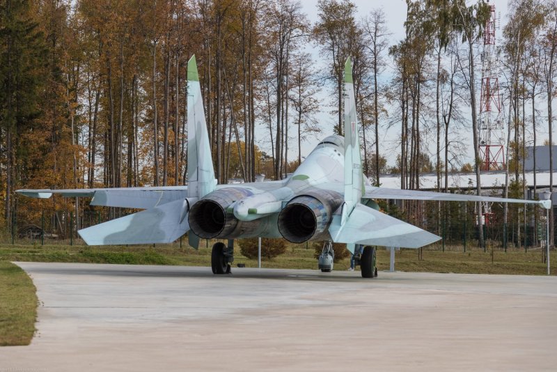 Патриот парк Энгельс Су-27